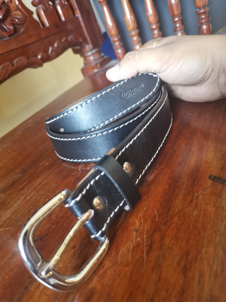 69474056_887100471656795_5760866889987260416_n